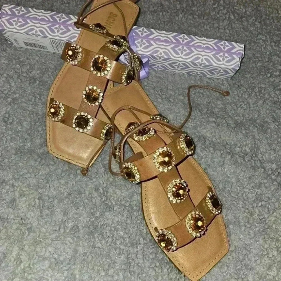 Sandals - Picture 2 of 4